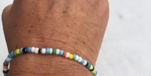 Armband bunt mini Perlen