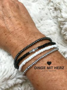 Dinge mit Herz Armband Mini Perlen schwarz weiß grau silber