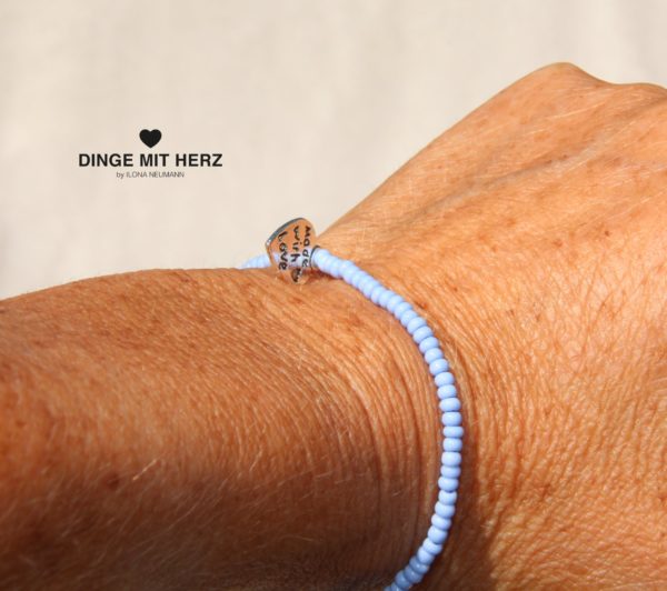 DINGE-MIT-HERZ Armband hellblau mini