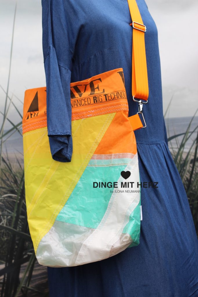 Dinge mit Herz BORSA Umhängetasche aus gesegeltem Segel WAVE 5,0 orange gelb weiß hellgrün