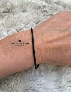 Dinge mit Herz Armband schwarz matt